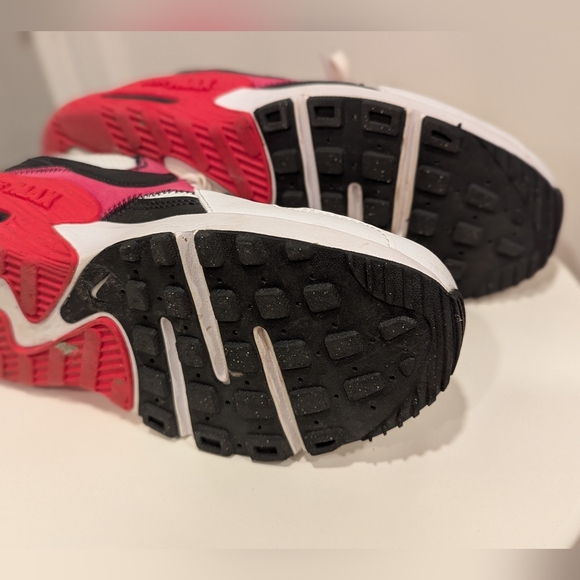 Nike Women Air Max Sneakers - White, Black, and Pink Size 7 - Picture 5 of 5